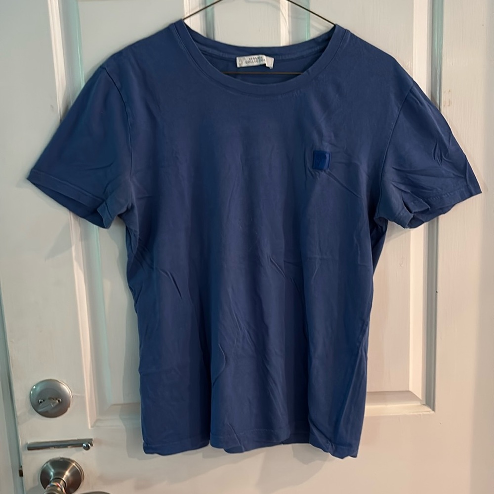 Mens Versace v neck  tshirt small